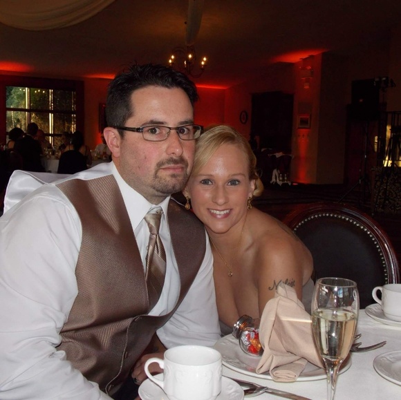 Meet your Posher, Alison - Picture 1 of 1